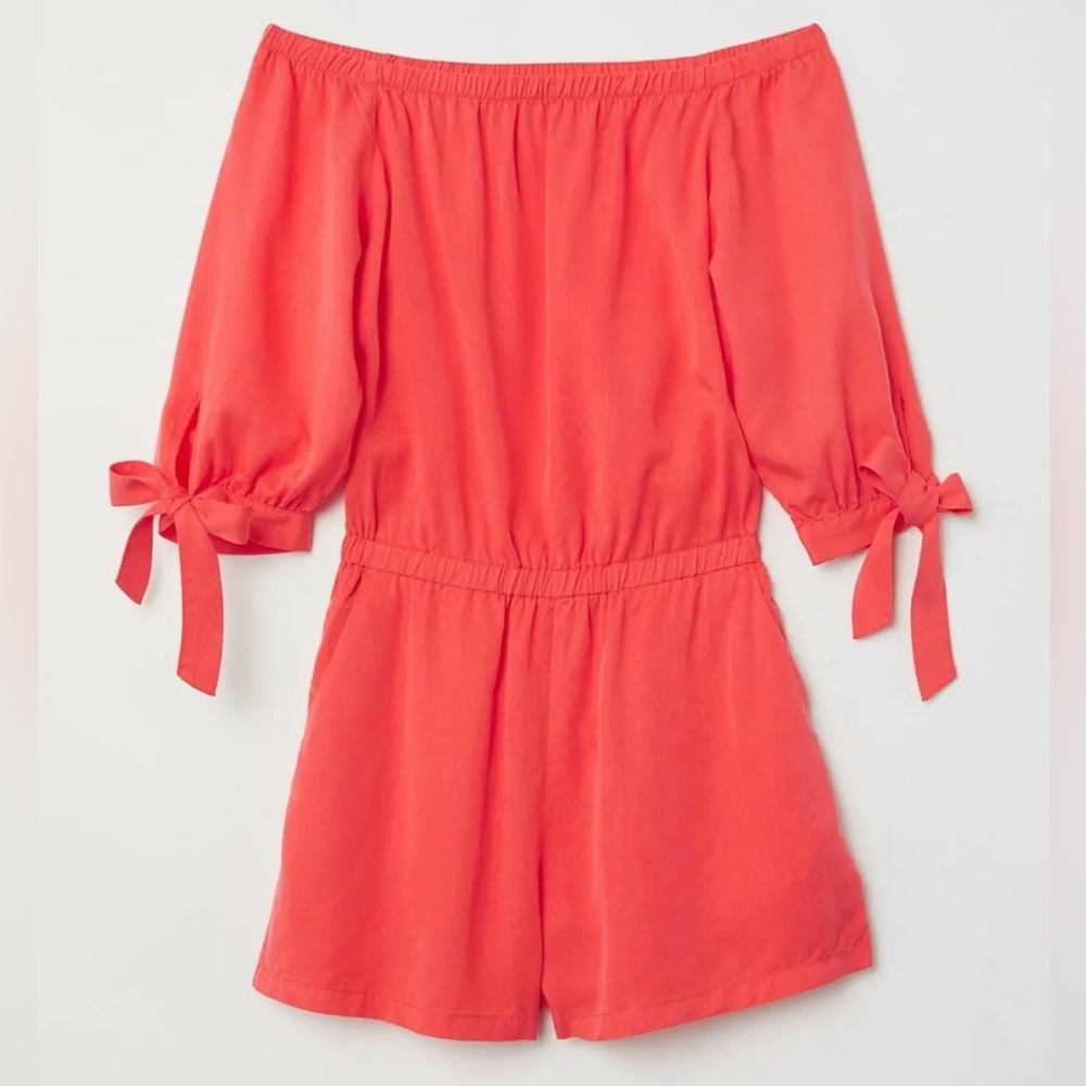H&M Coral Silky Off-The-Shoulder Relaxed Fit Romper With Pockets Bows Size US 4